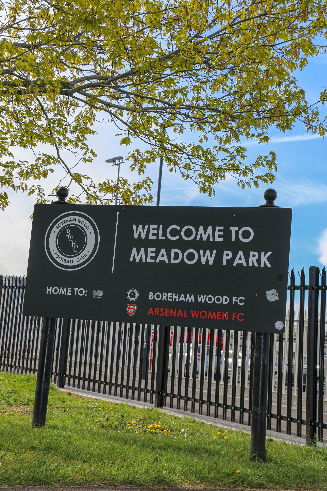Boreham Wood stadium photograph 3