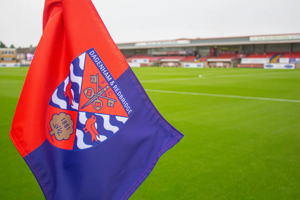 Dagenham & Redbridge photograph 4