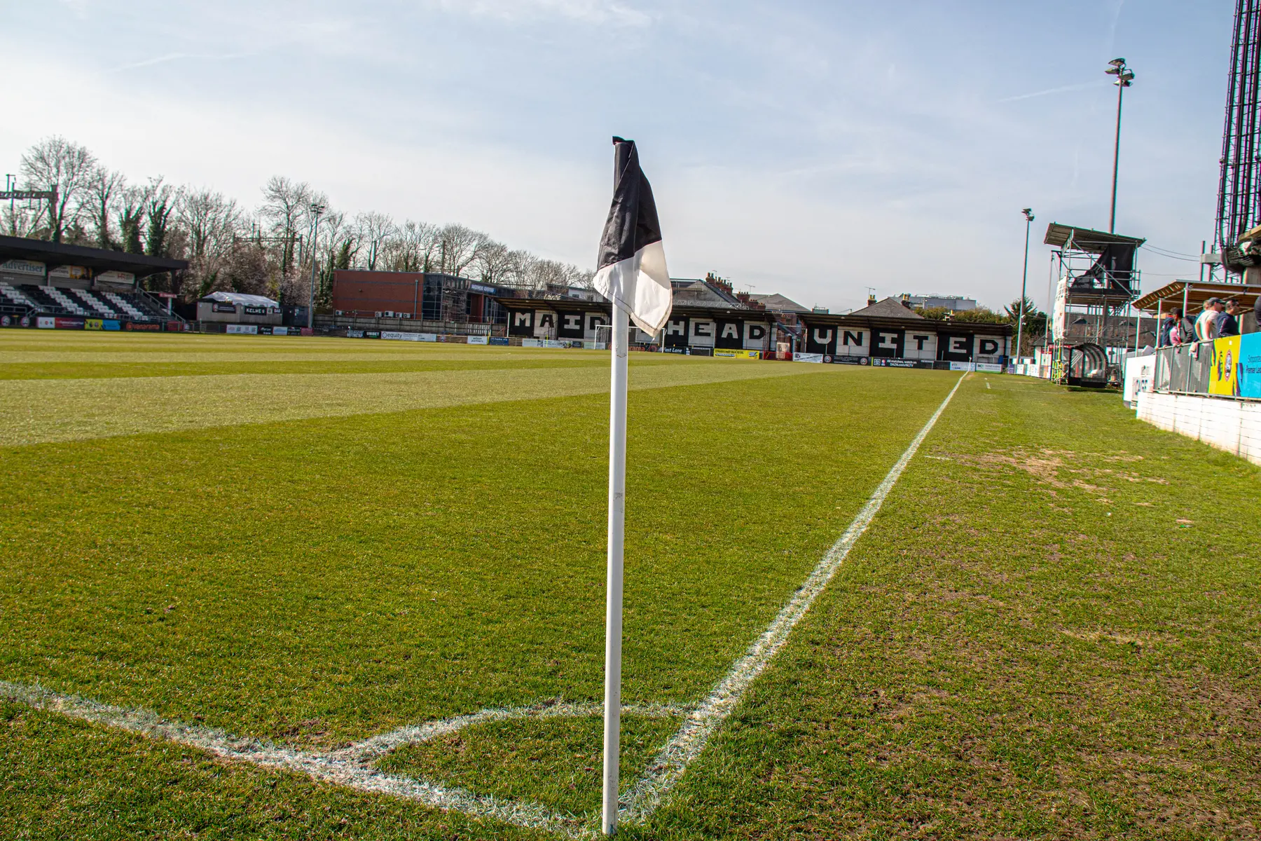 Maidenhead United photograph 14
