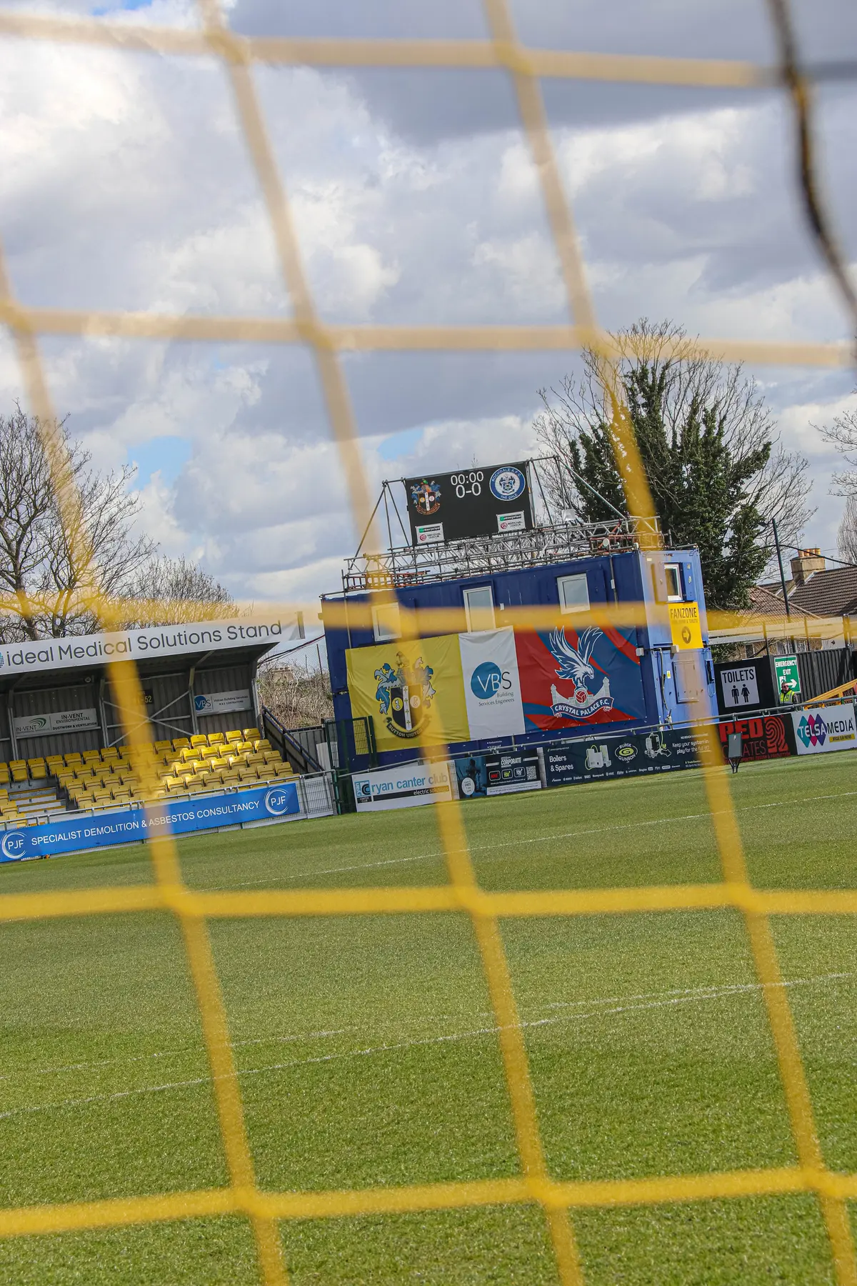 Sutton United photograph 3