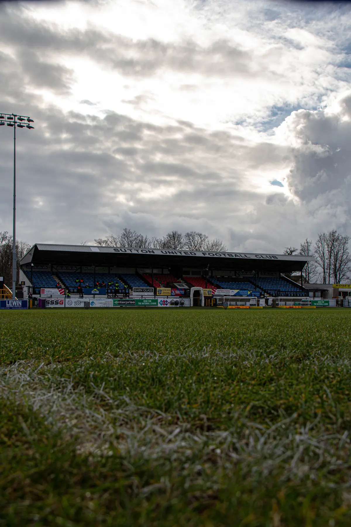 Sutton United photograph 16